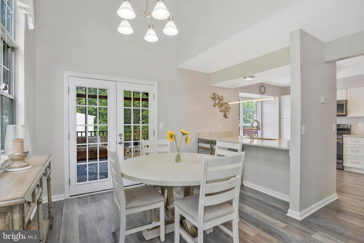 1 Bentmoor Ct