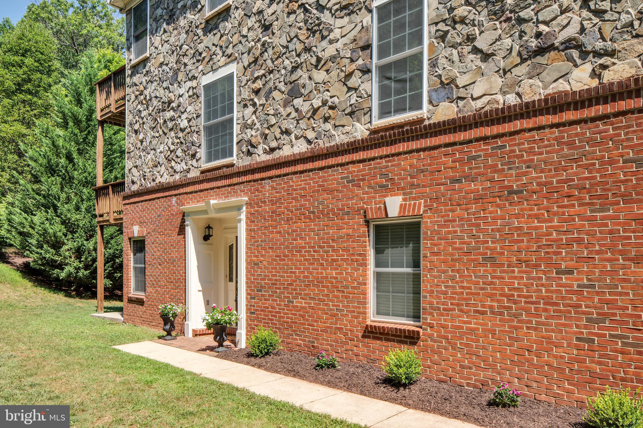 20366 Center Brook Sq