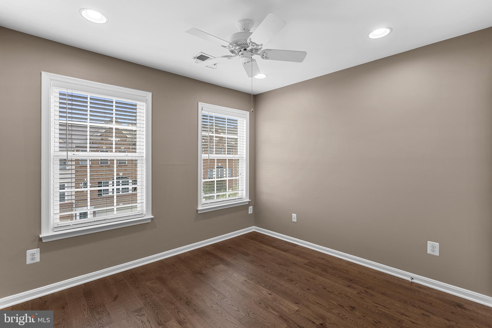 20360 Center Brook Sq