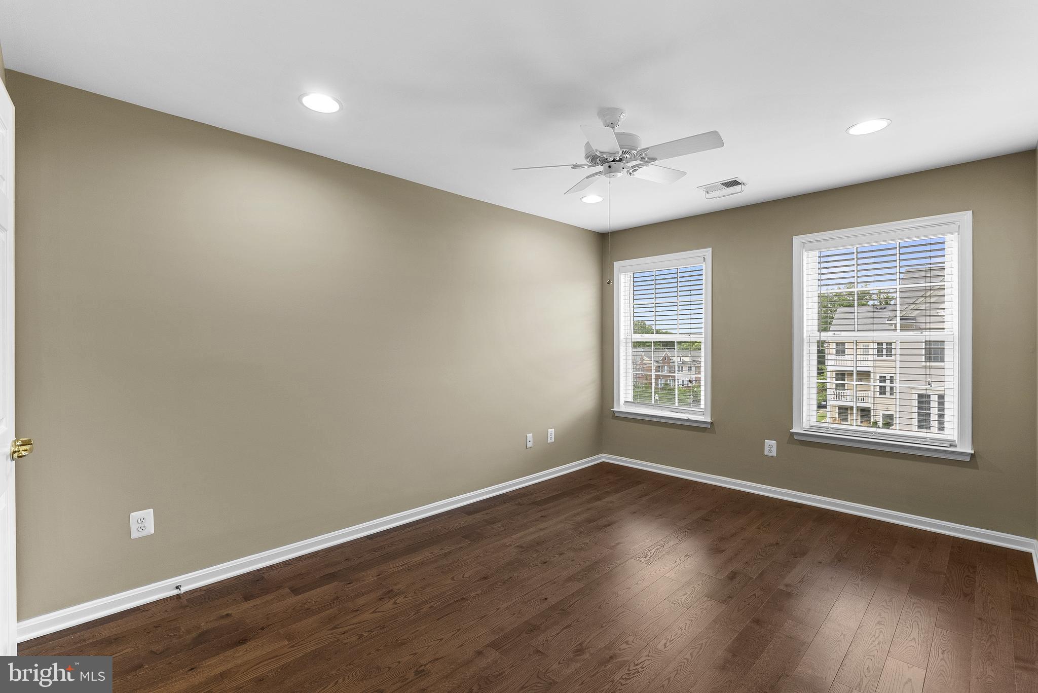 20360 Center Brook Sq