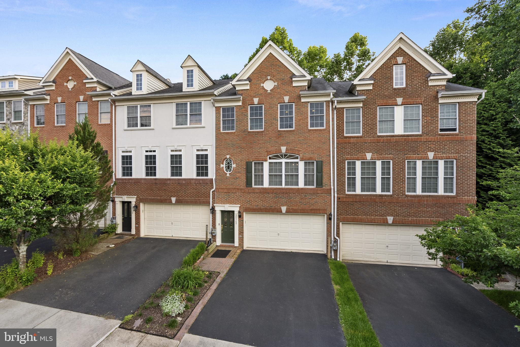 20360 Center Brook Sq