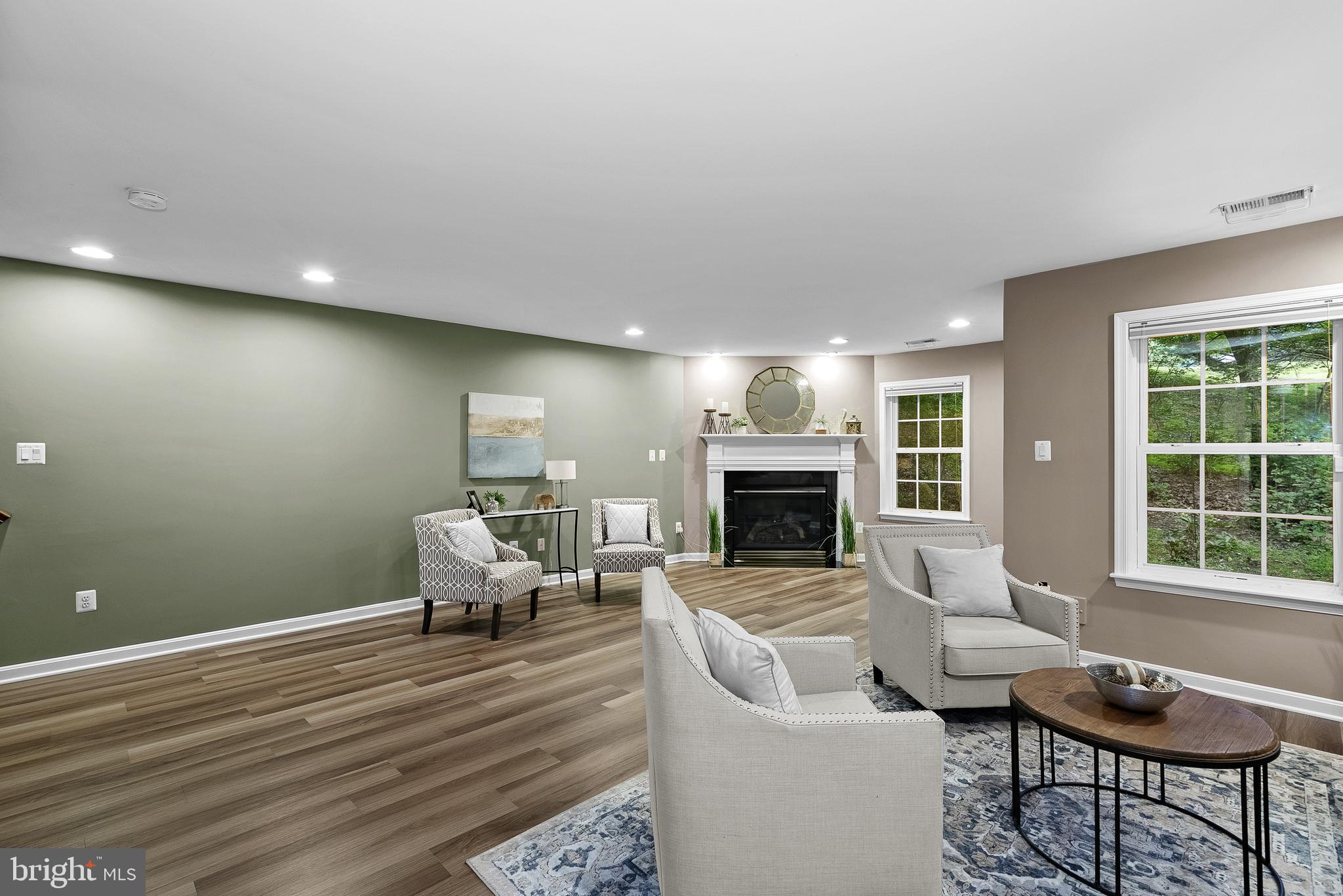 20360 Center Brook Sq
