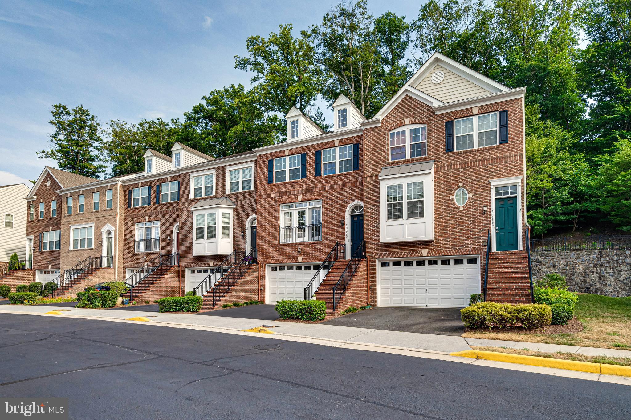 20220 CENTER BROOK SQ