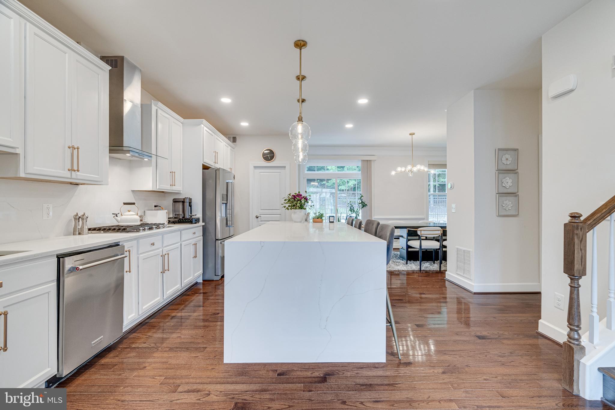 20220 CENTER BROOK SQ