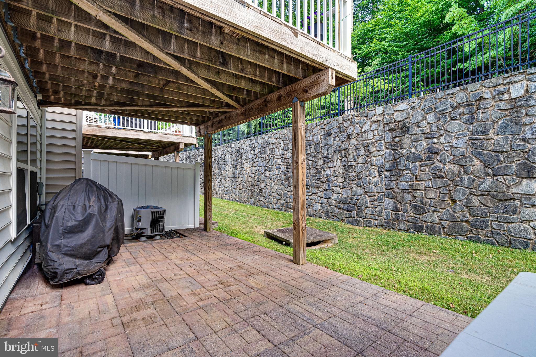 20220 CENTER BROOK SQ