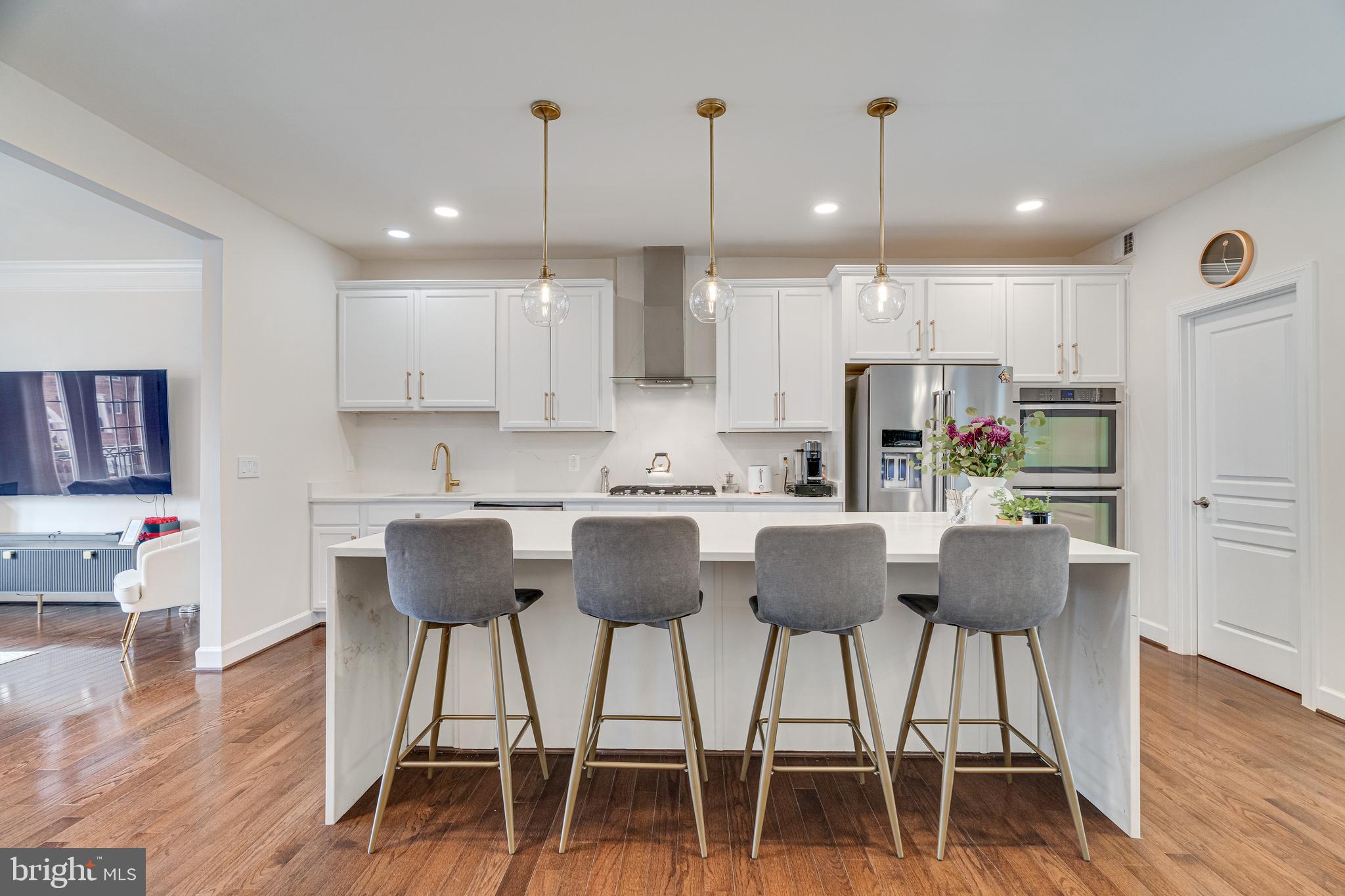 20220 CENTER BROOK SQ