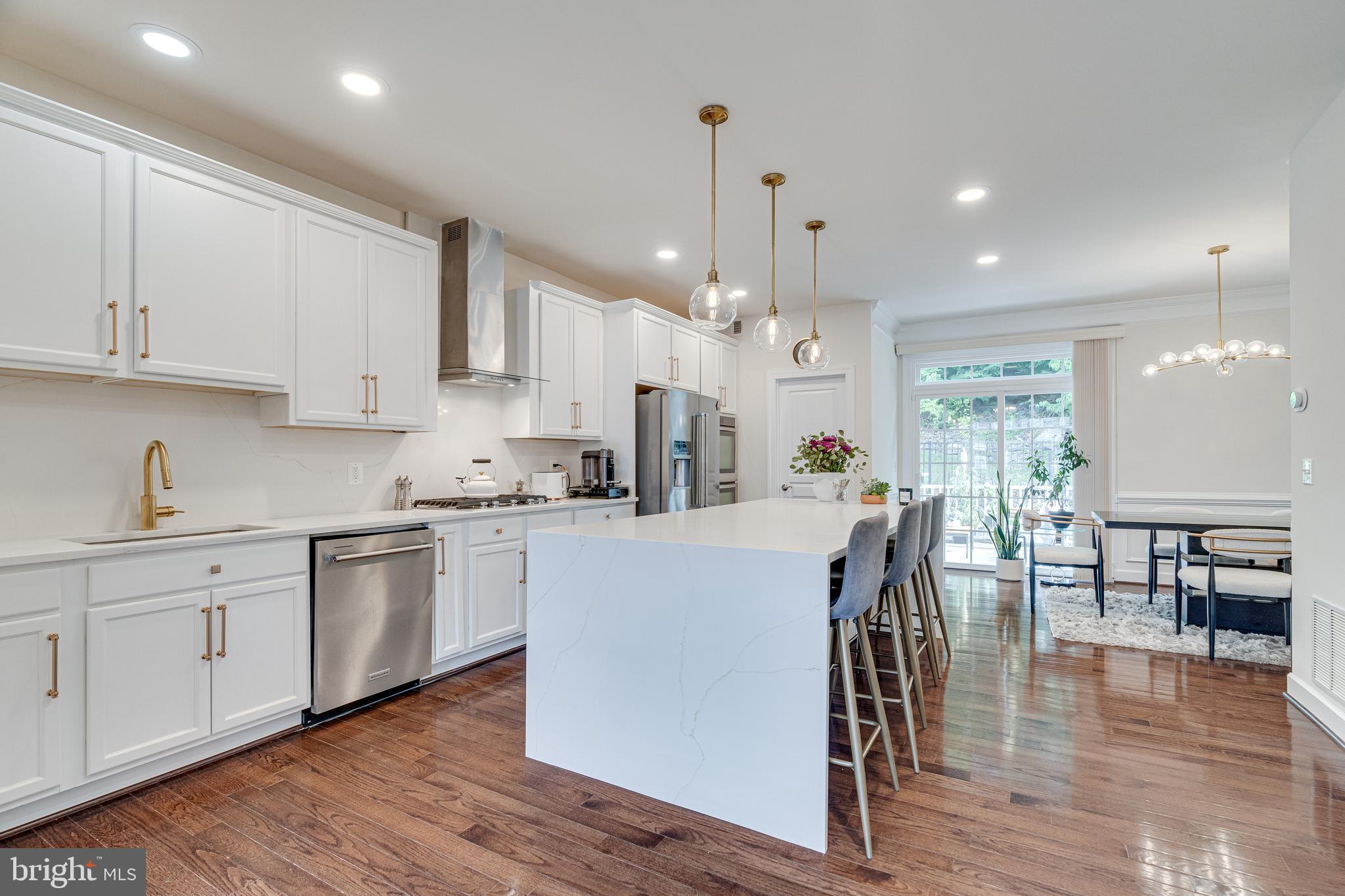 20220 CENTER BROOK SQ