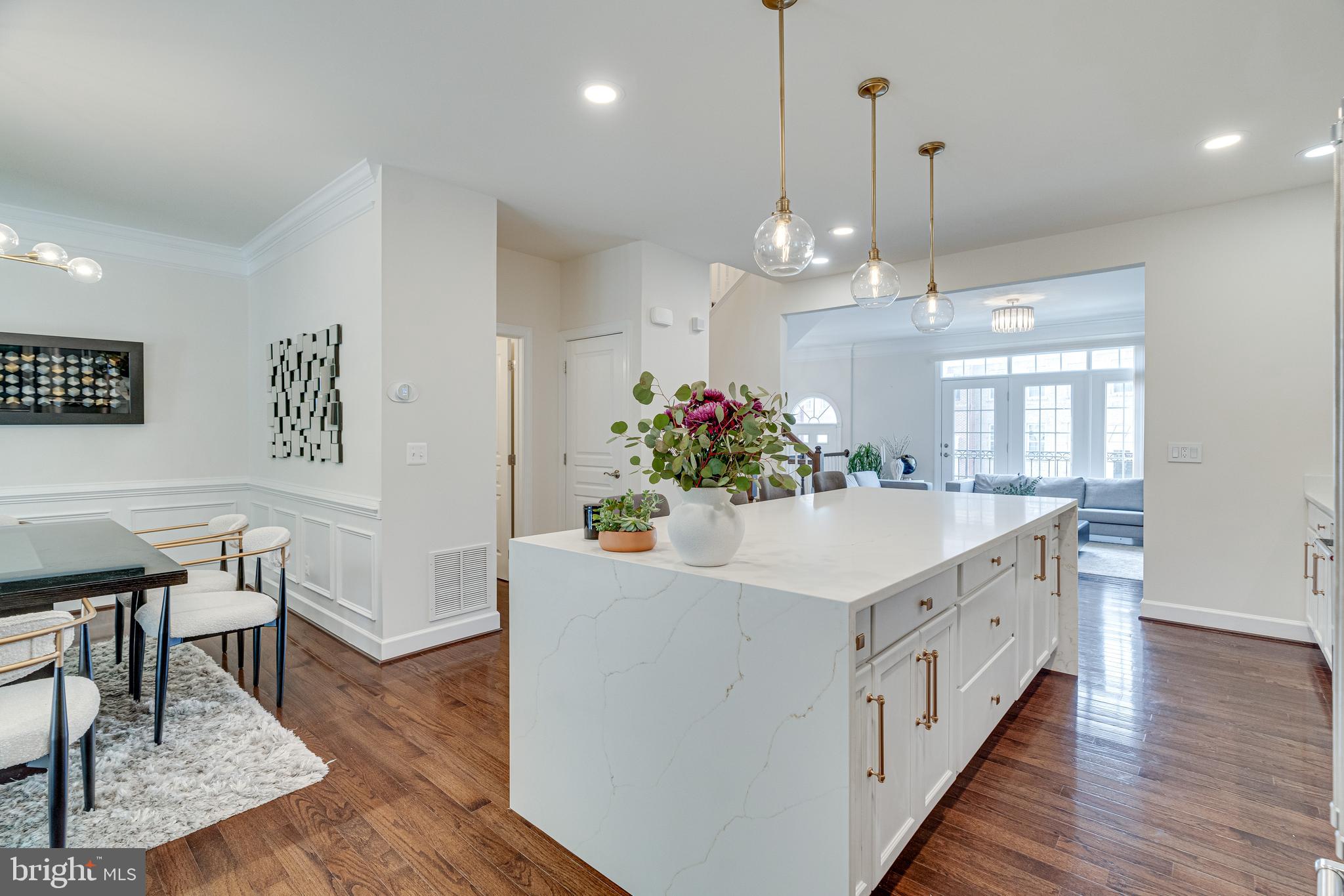 20220 CENTER BROOK SQ