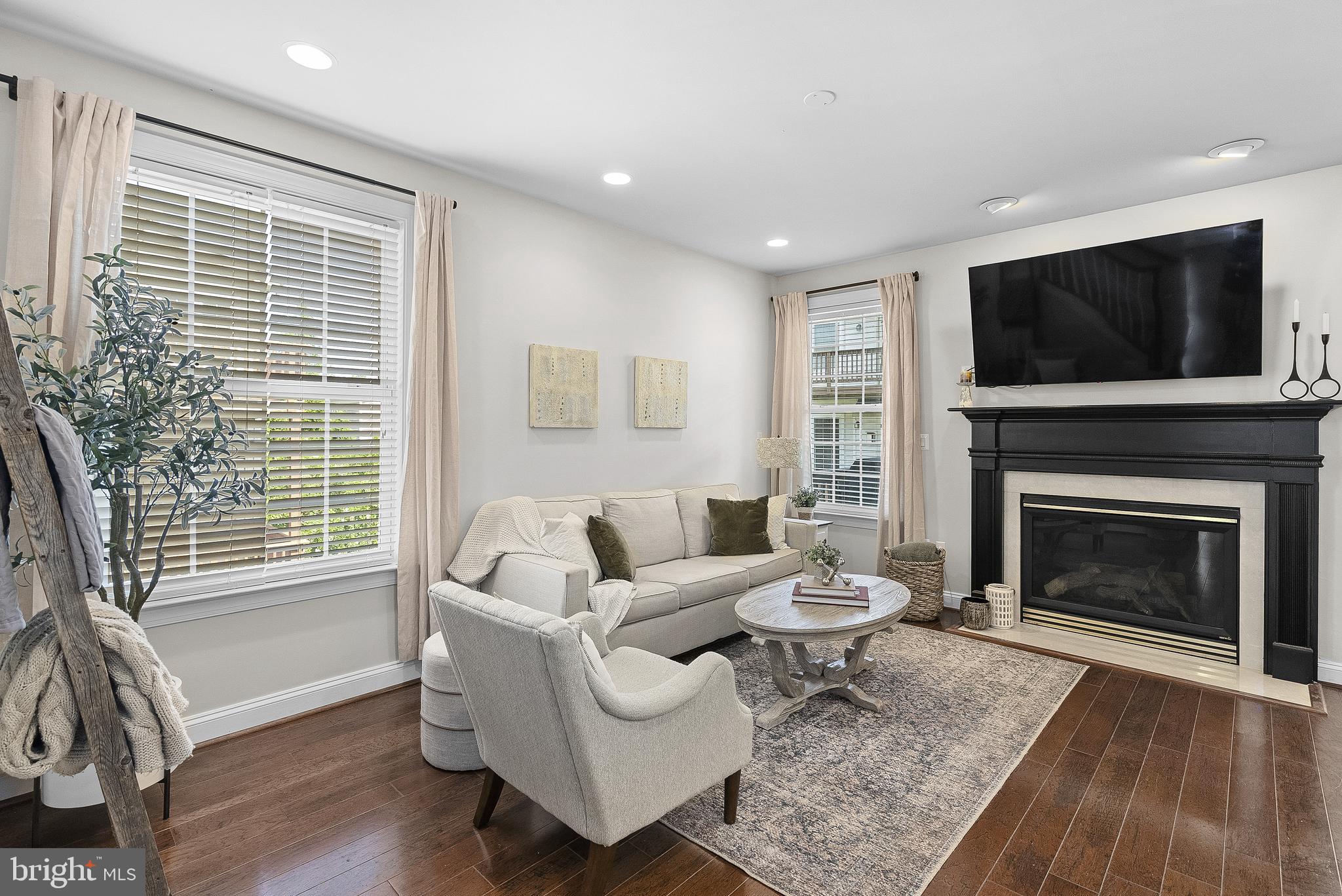 20351 Center Brook Sq