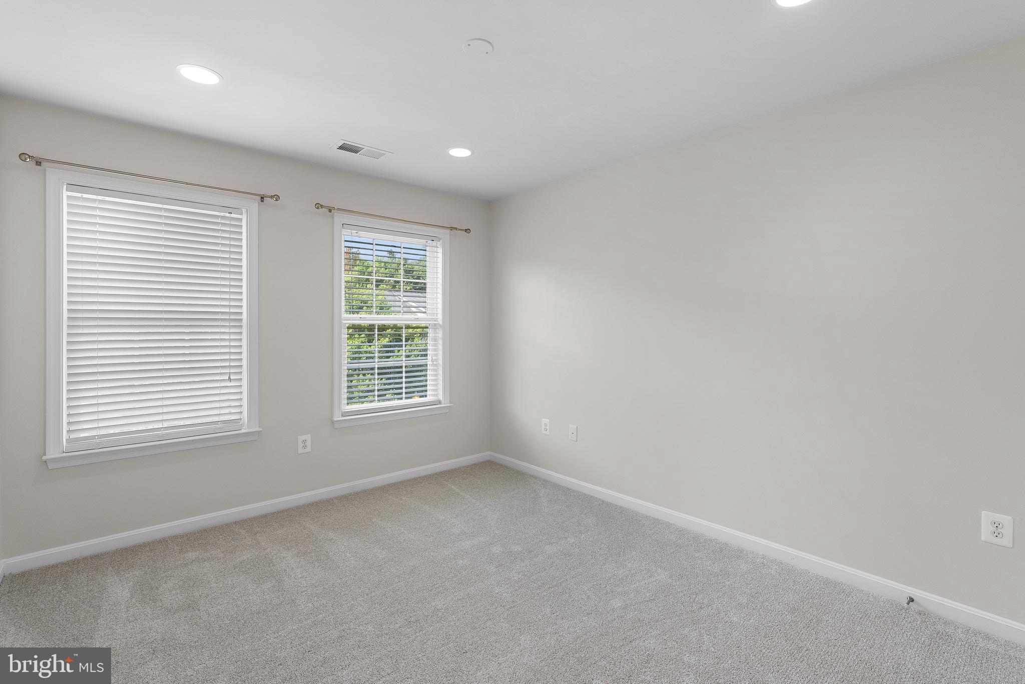 20351 Center Brook Sq