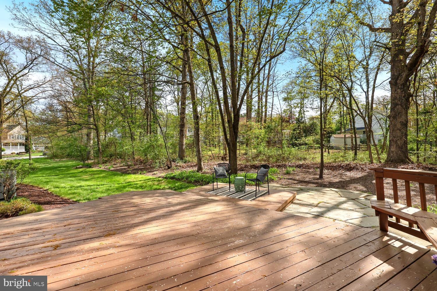 17 Westmoreland Dr