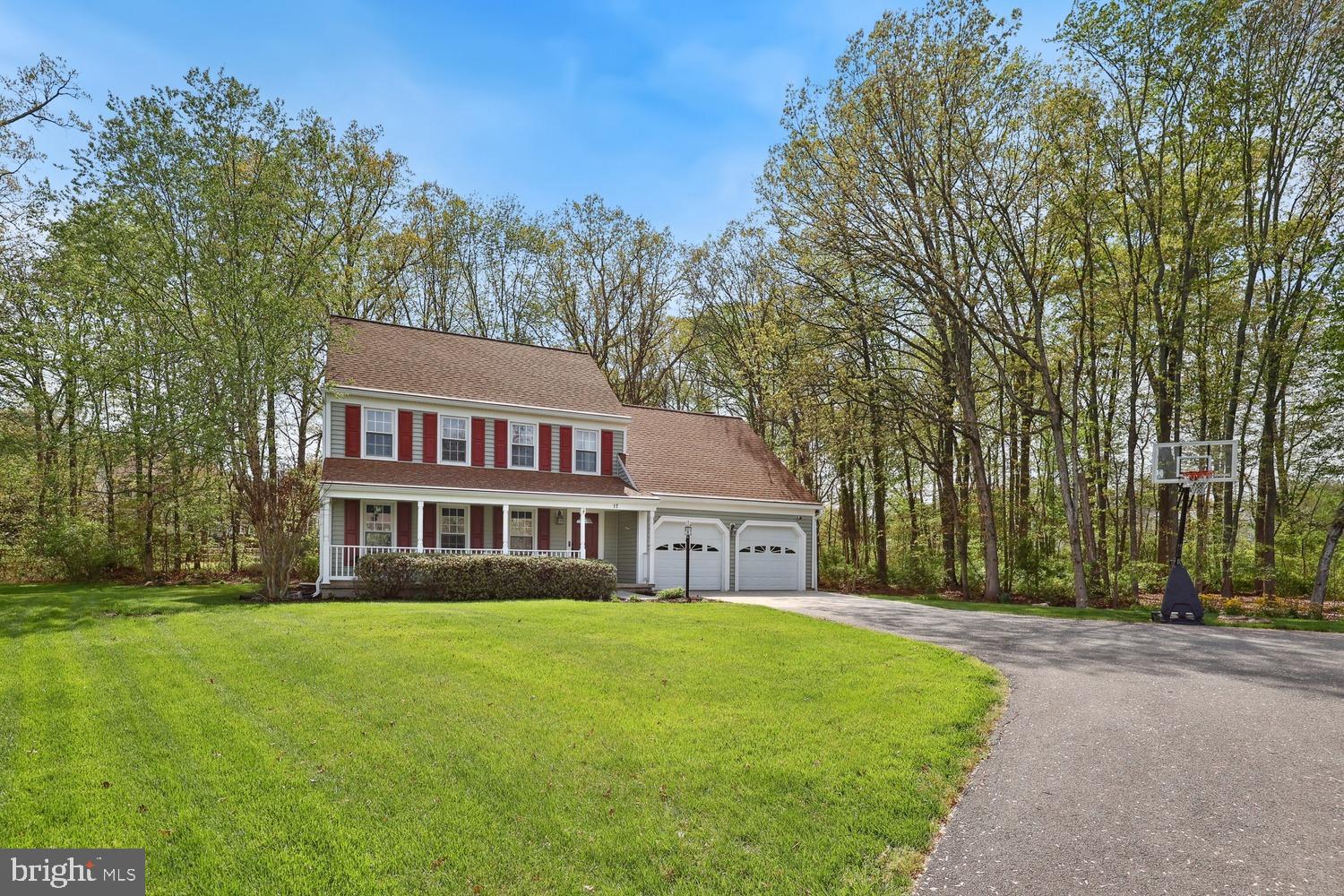 17 Westmoreland Dr
