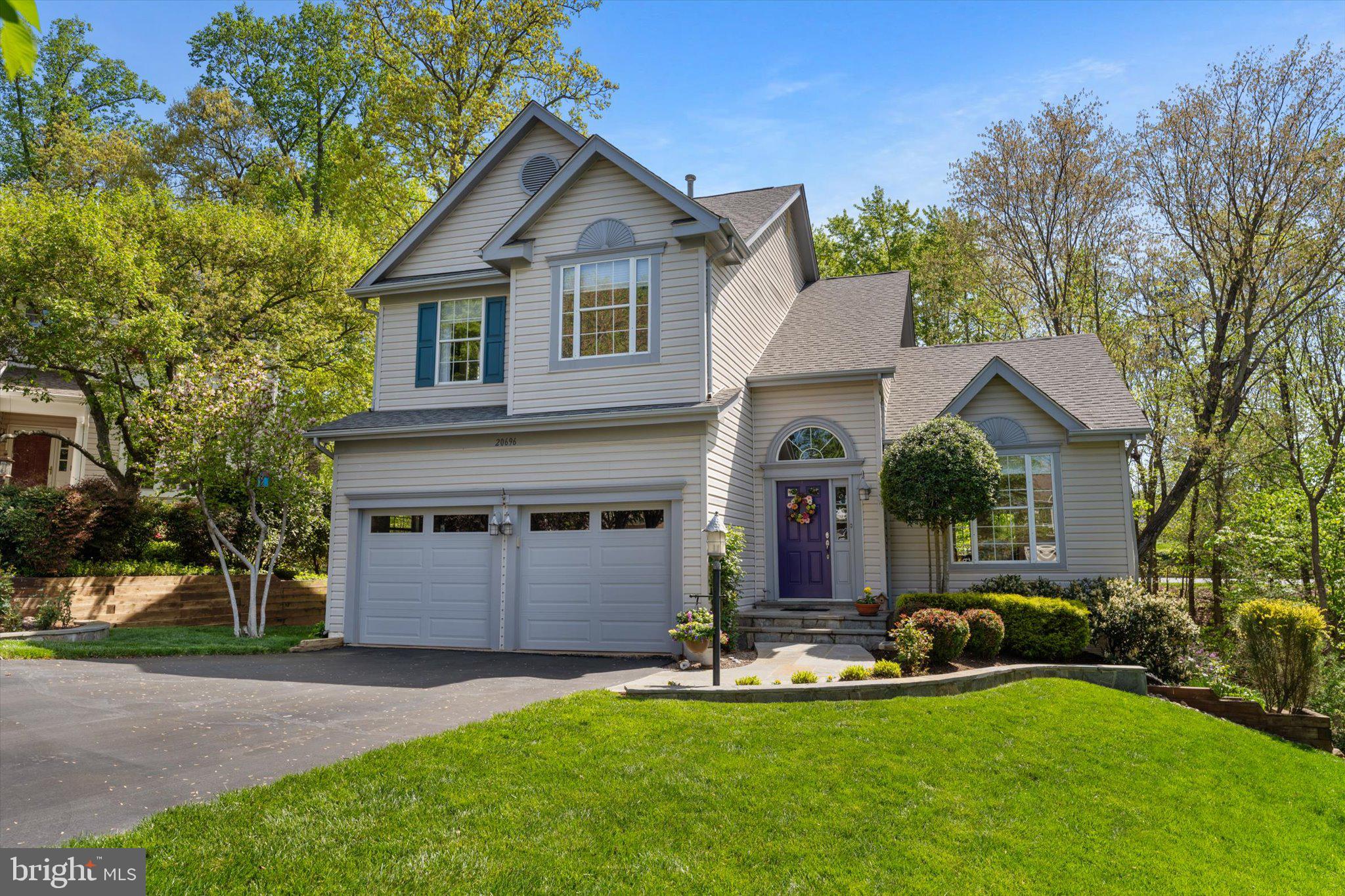 20696 Longbank Ct