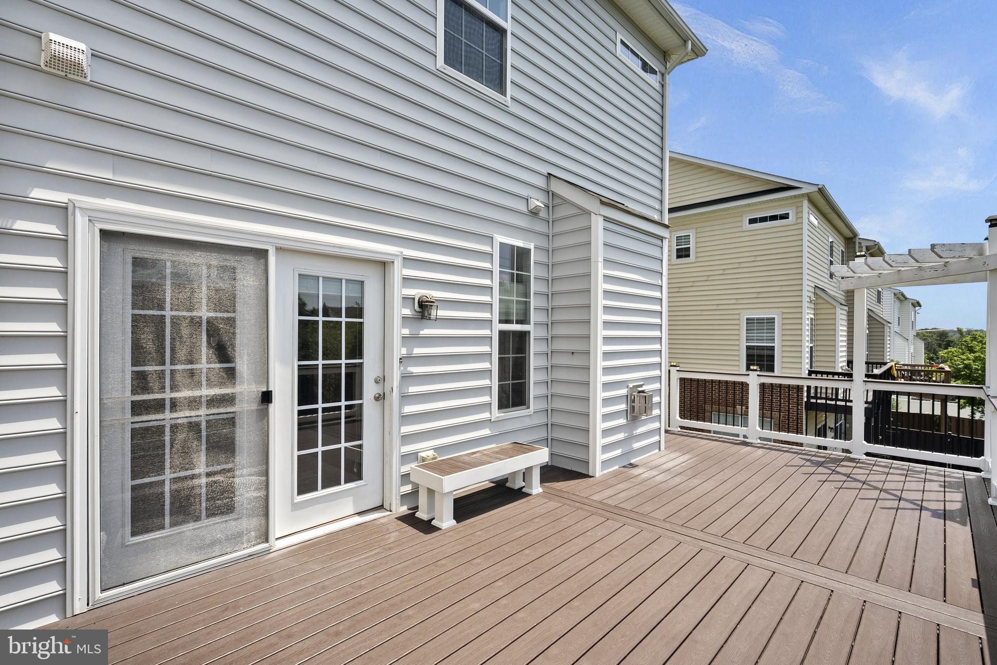1543 Kinnaird Ter NE
