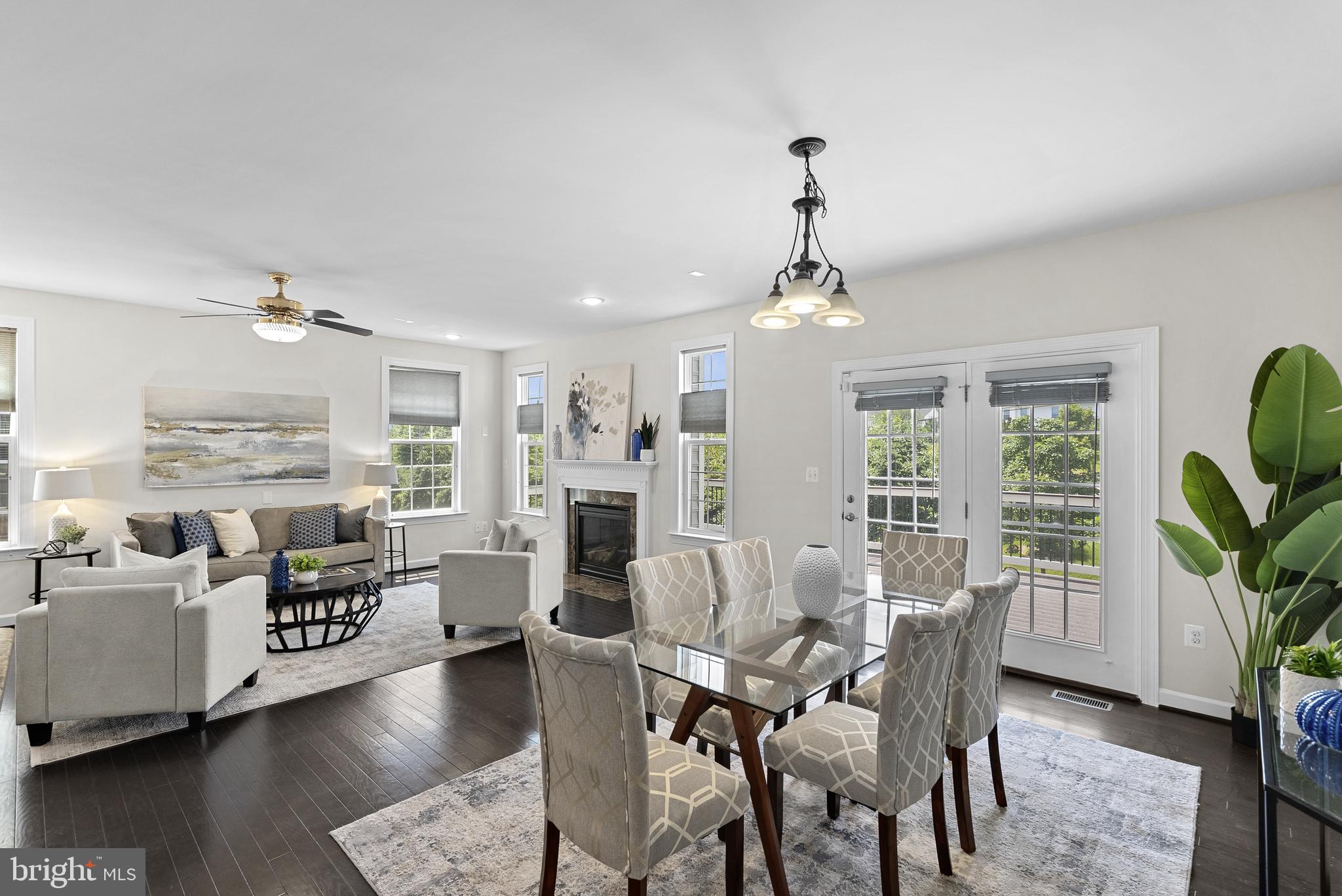 1543 Kinnaird Ter NE