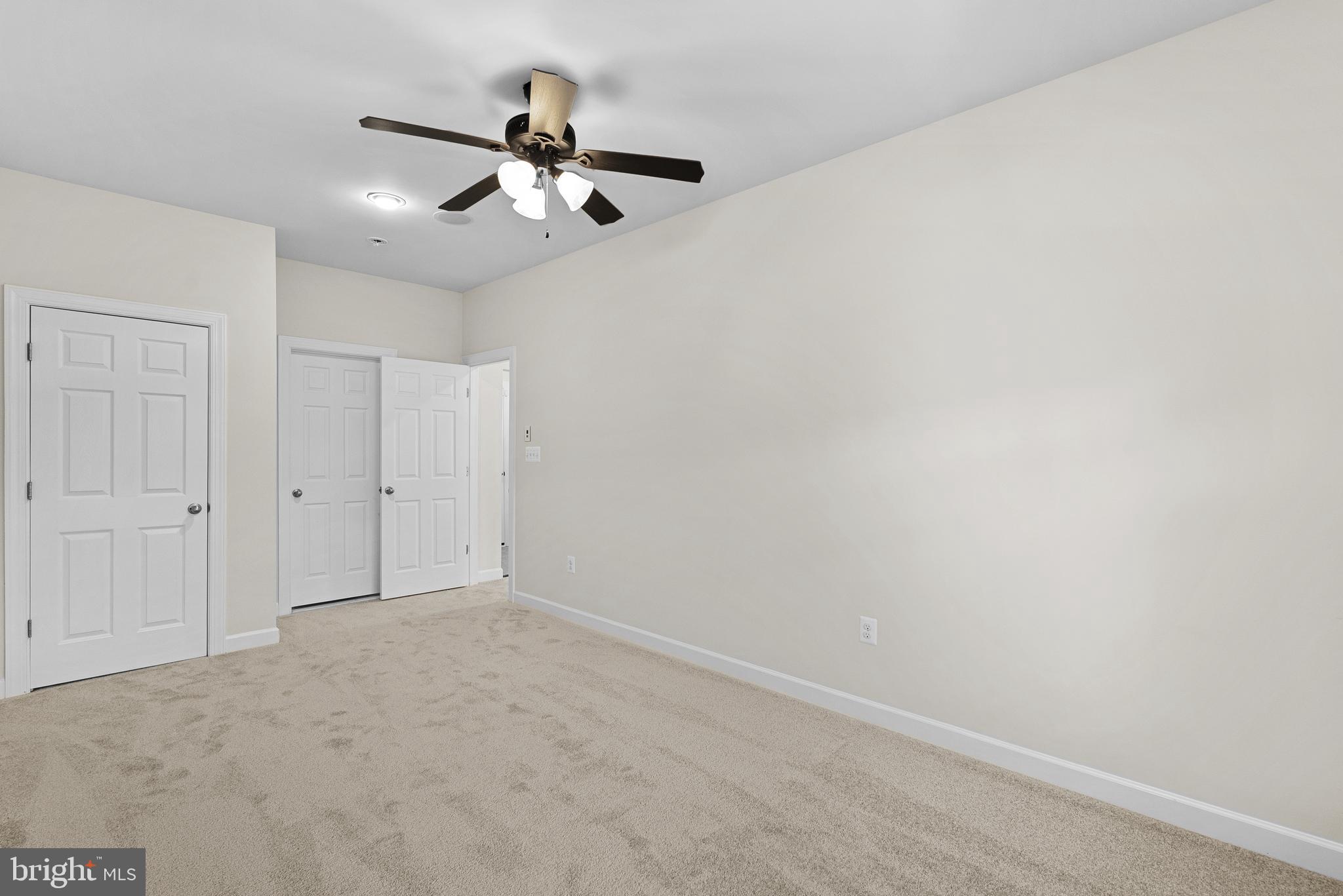 1543 Kinnaird Ter NE