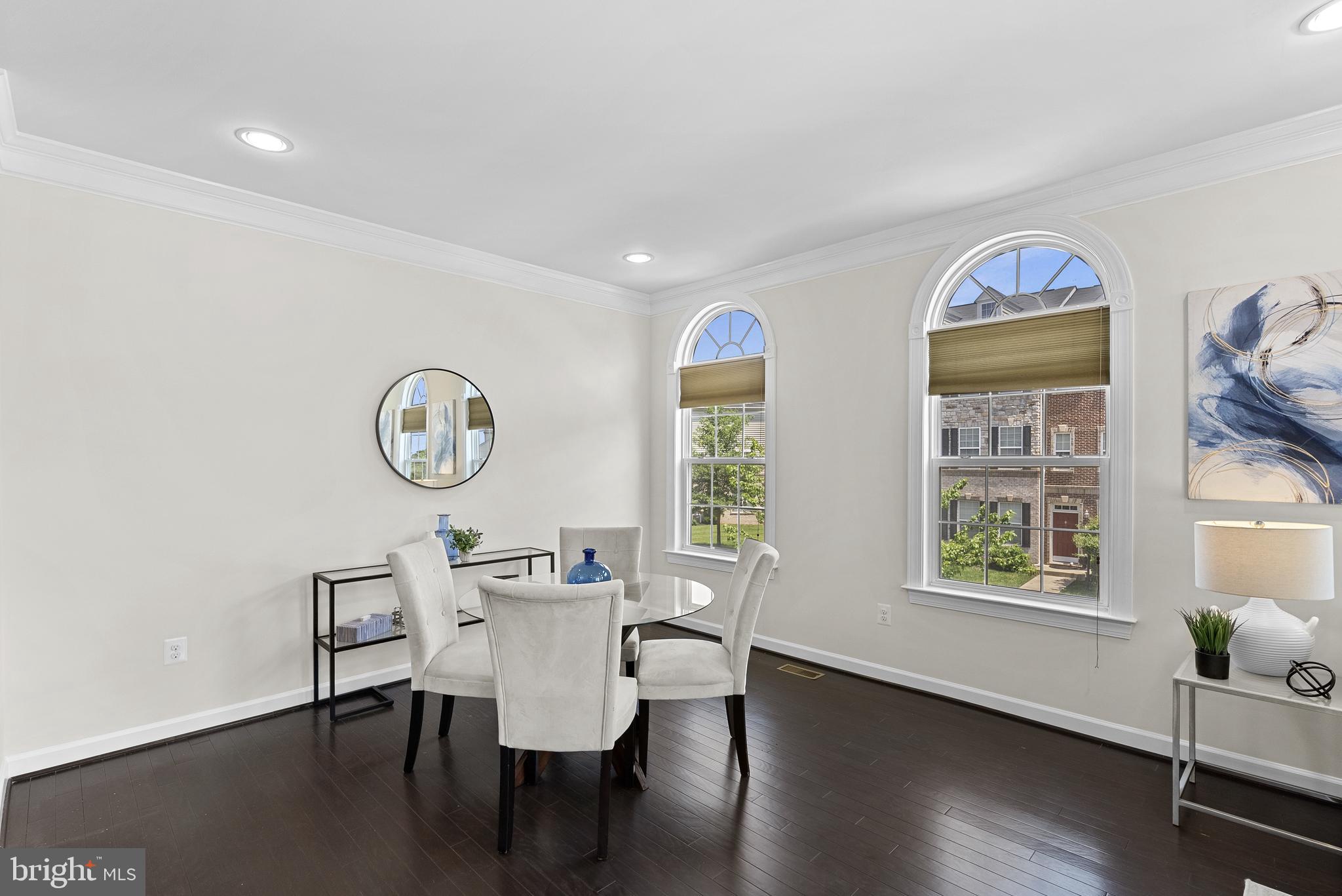 1543 Kinnaird Ter NE