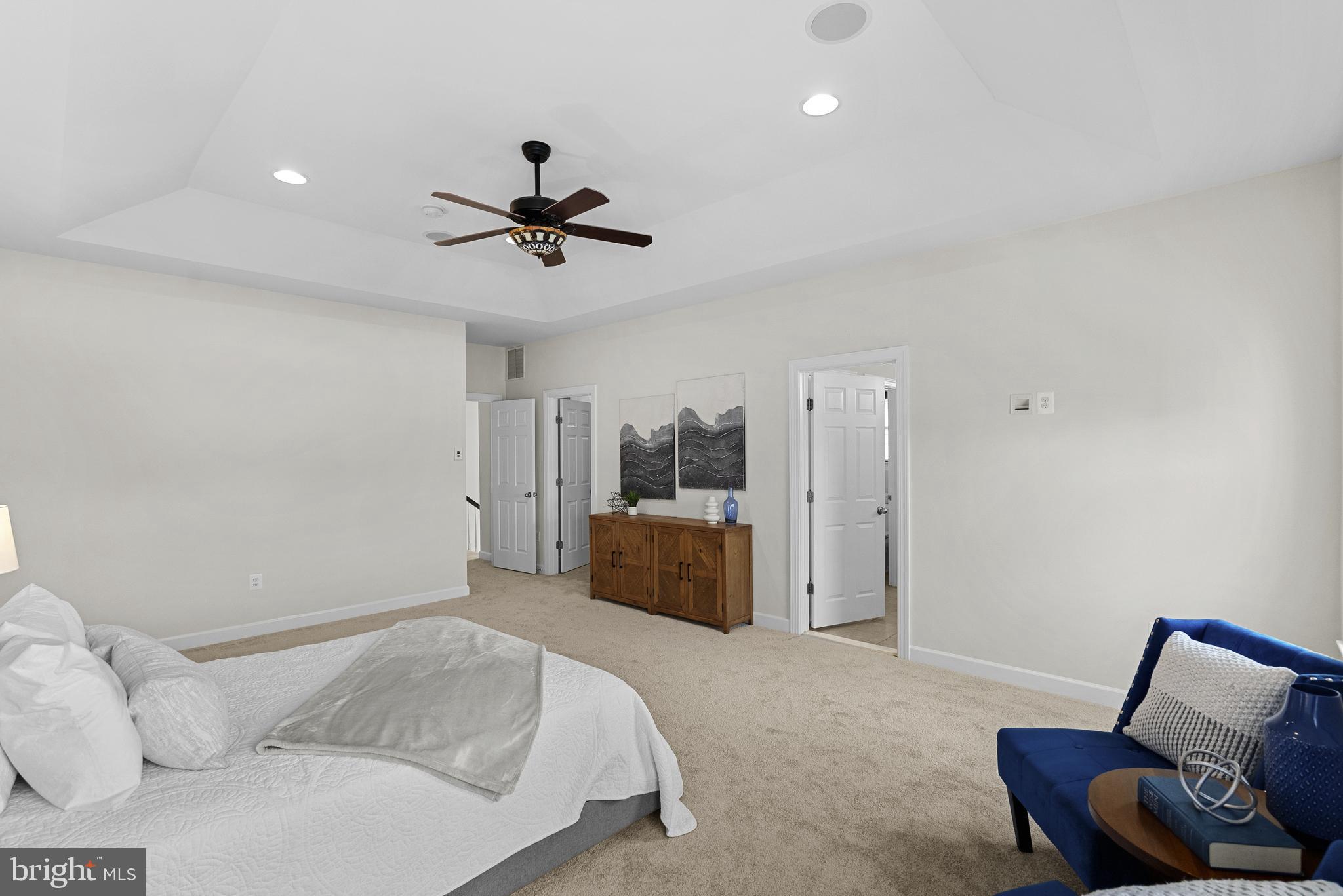 1543 Kinnaird Ter NE
