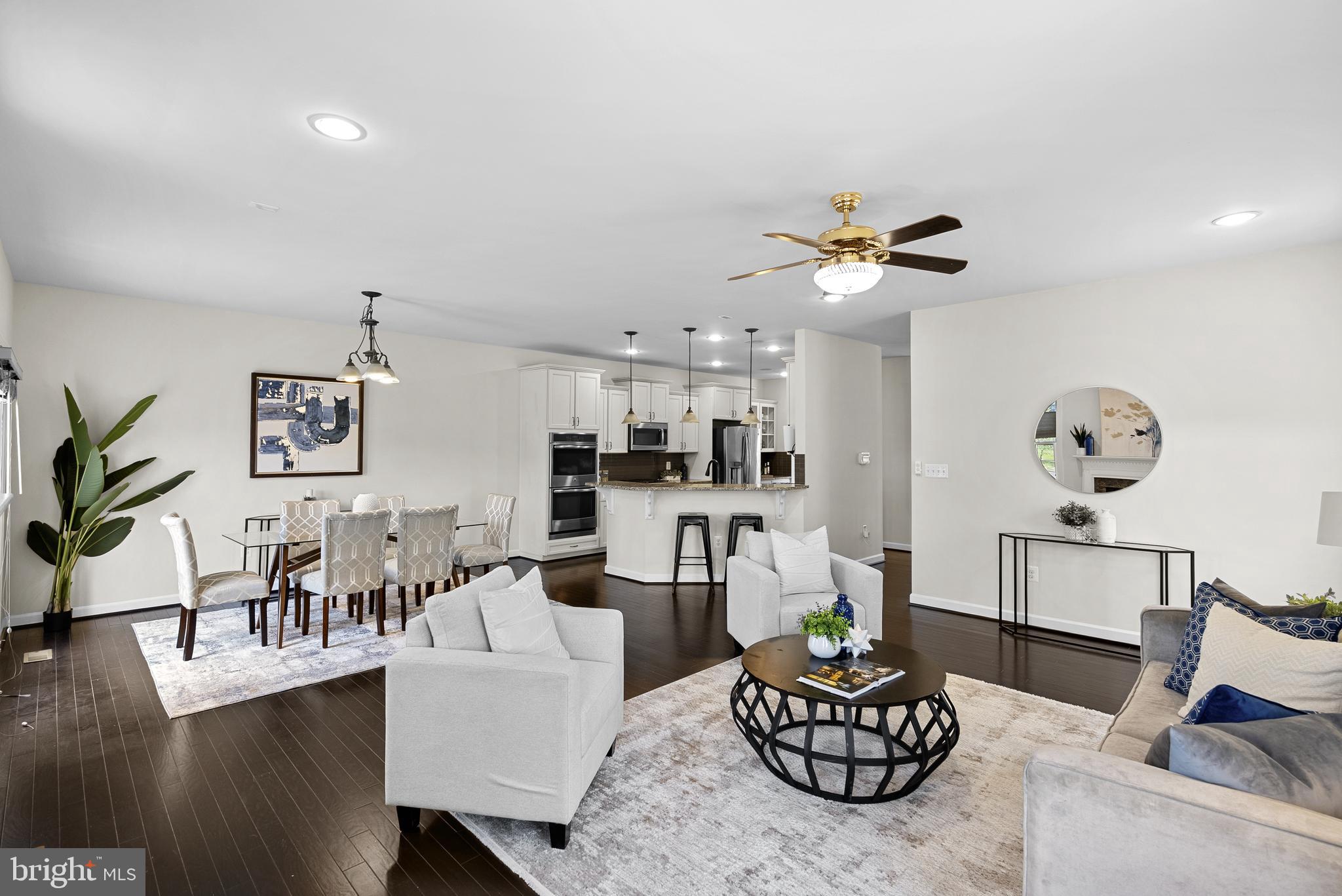 1543 Kinnaird Ter NE