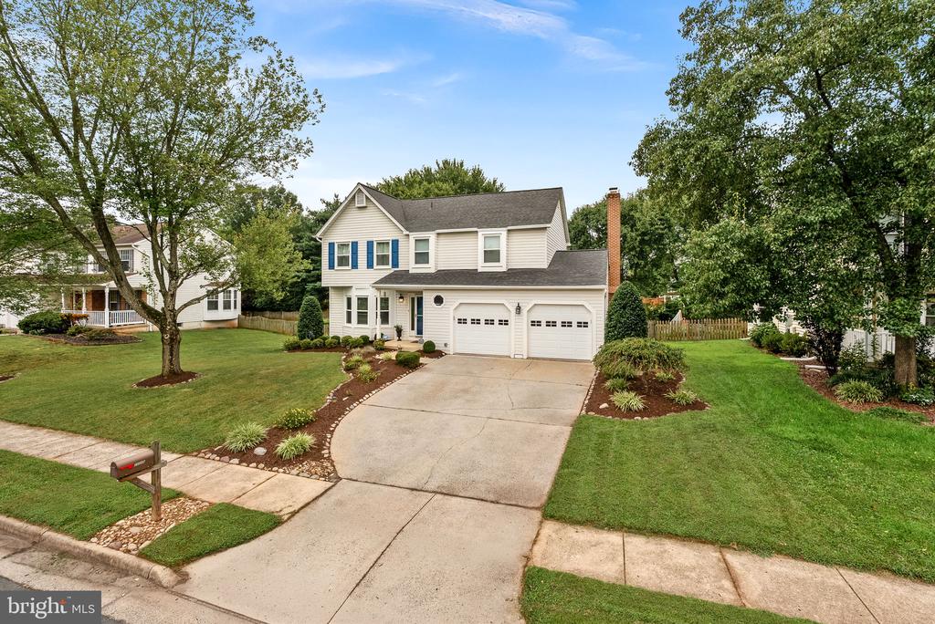 20049 GREAT FALLS FOREST DRIVE