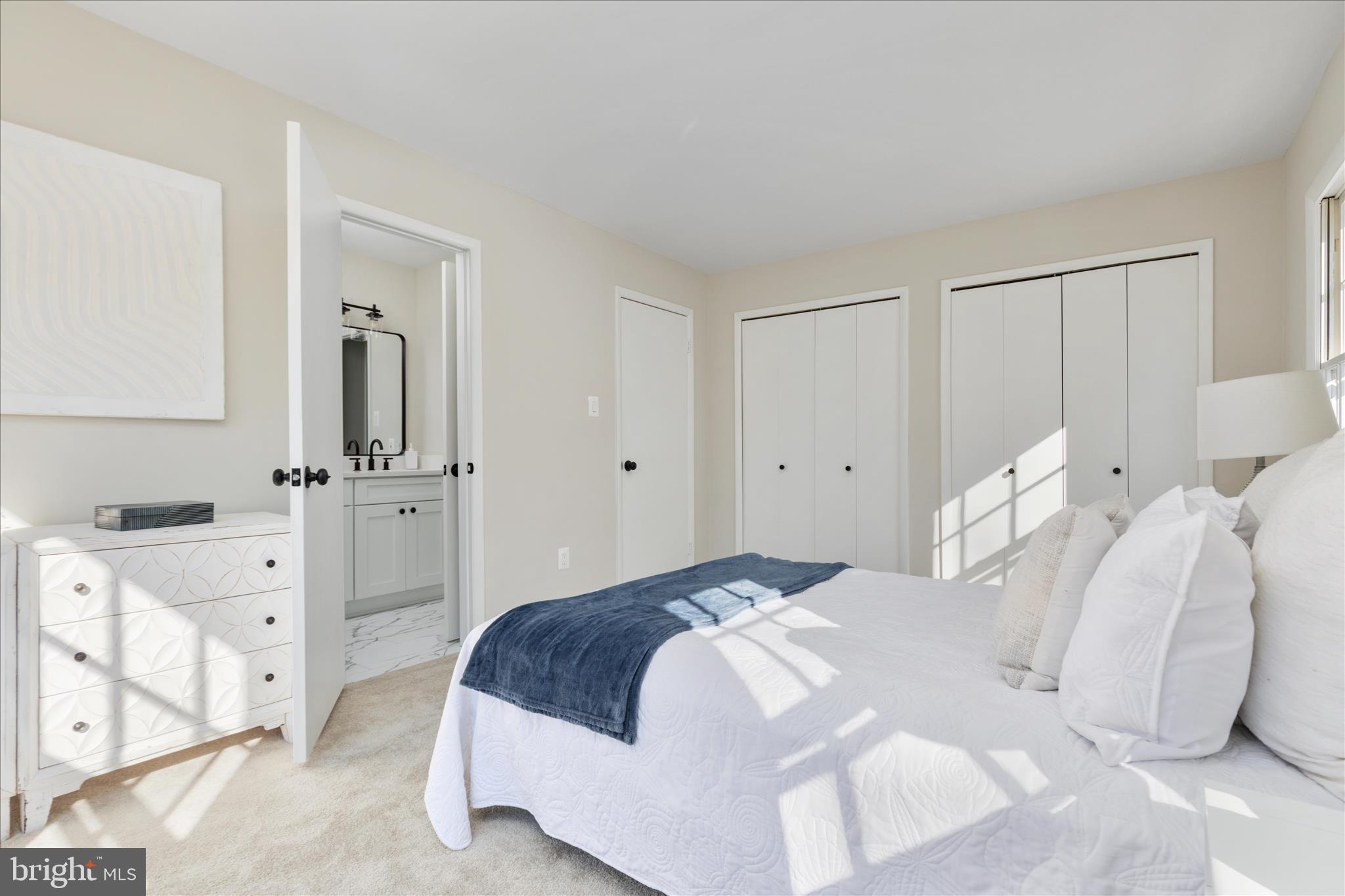 5 RAWLSTON COURT