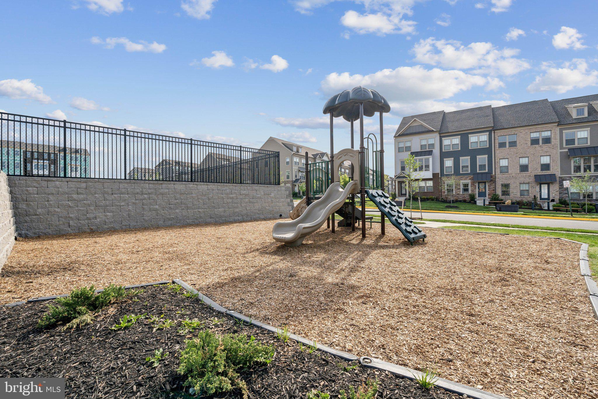 203 CHIANTI TERRACE SE
