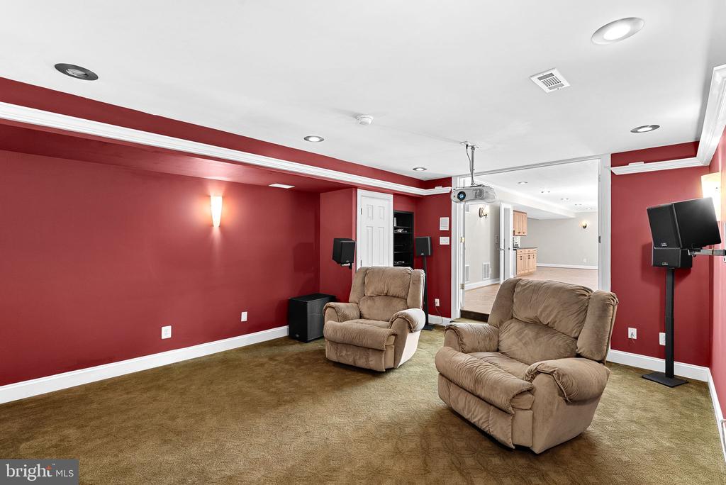 20460 SWAN CREEK COURT