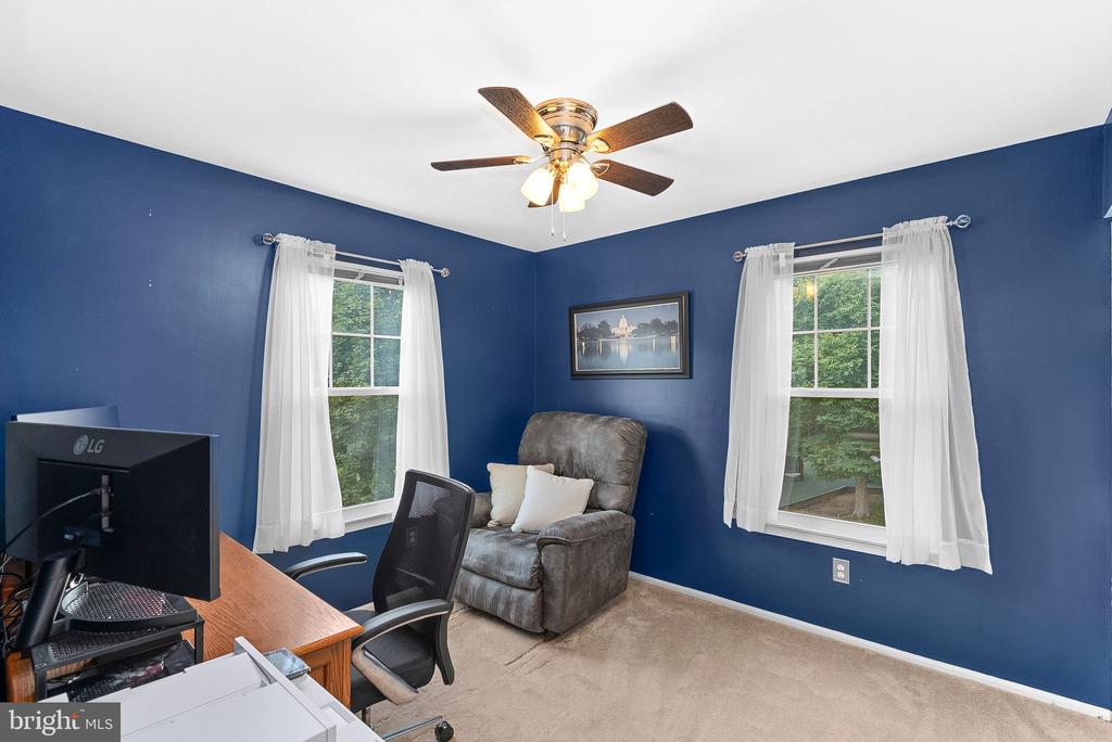 21 GLENGYLE LANE