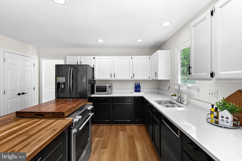 46415 HAMPSHIRE STATION DRIVE