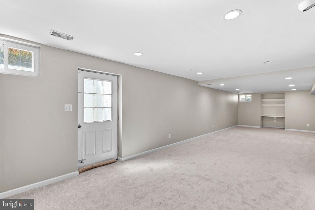 46415 HAMPSHIRE STATION DRIVE