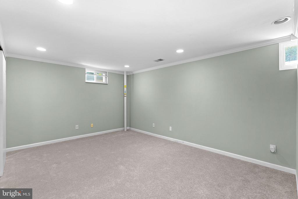 46415 HAMPSHIRE STATION DRIVE