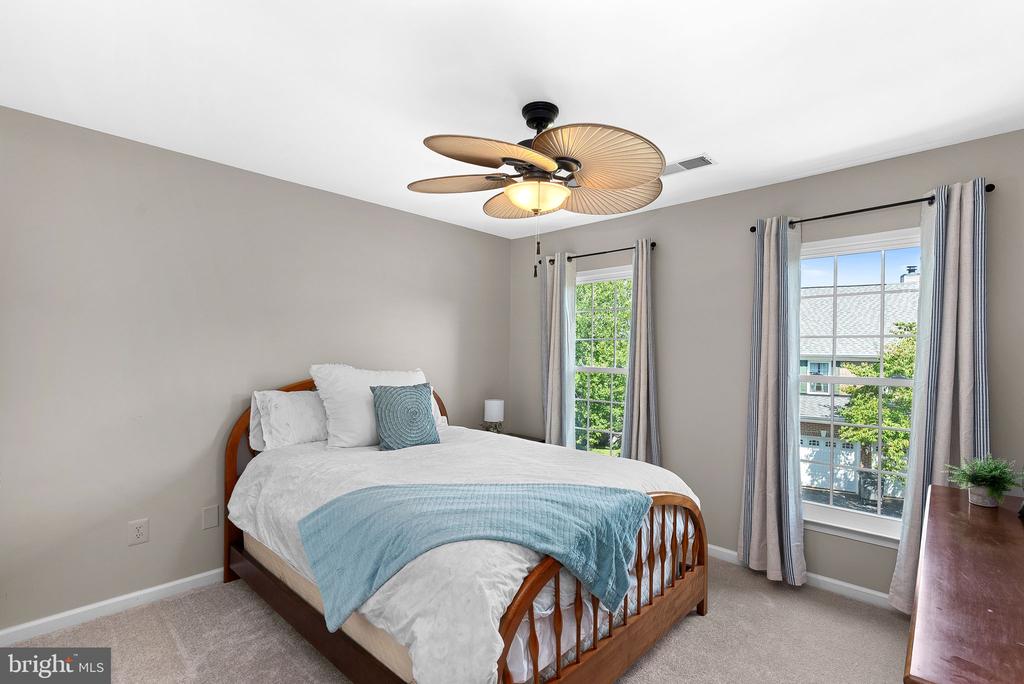 46415 HAMPSHIRE STATION DRIVE