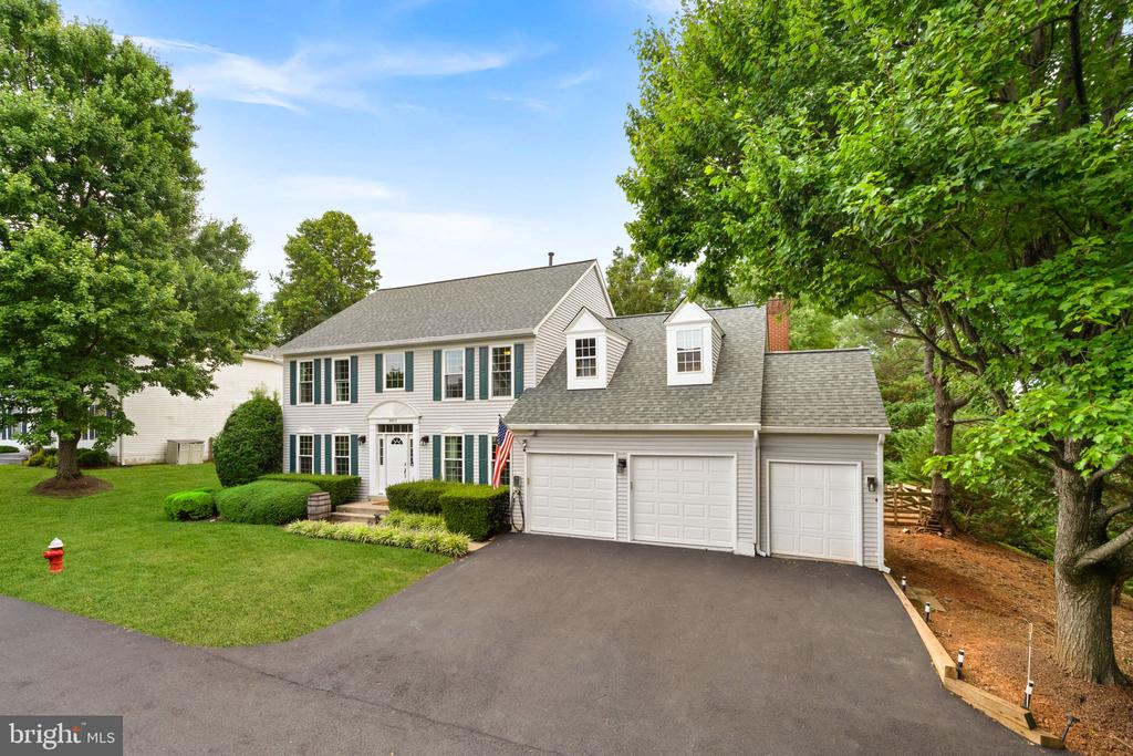 46415 HAMPSHIRE STATION DRIVE
