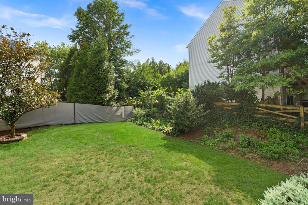 46415 HAMPSHIRE STATION DRIVE