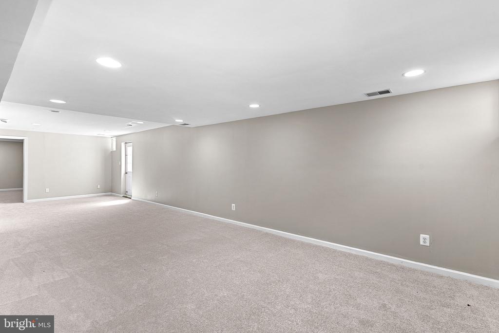 46415 HAMPSHIRE STATION DRIVE