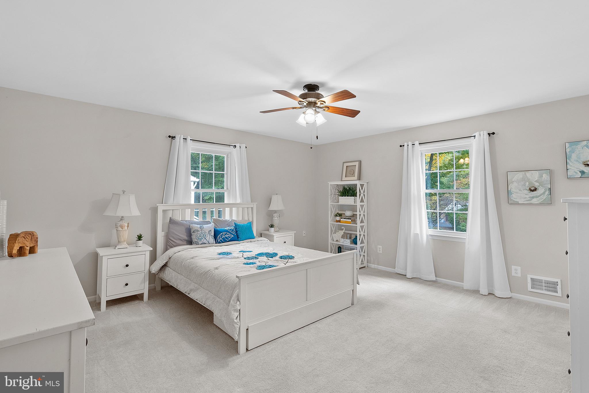 10596 Brentwood Dr