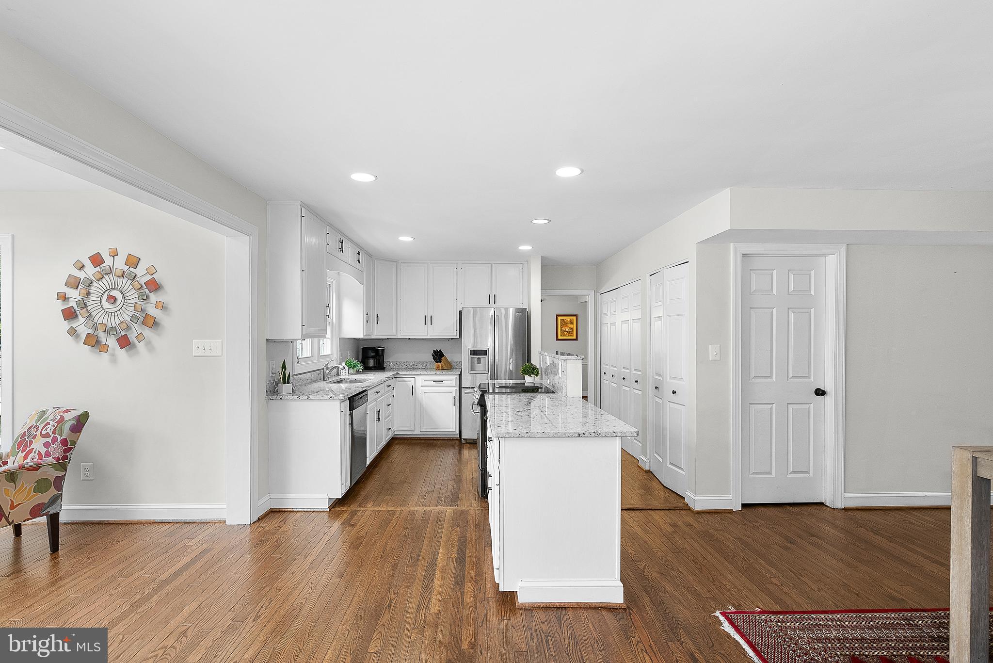 10596 Brentwood Dr