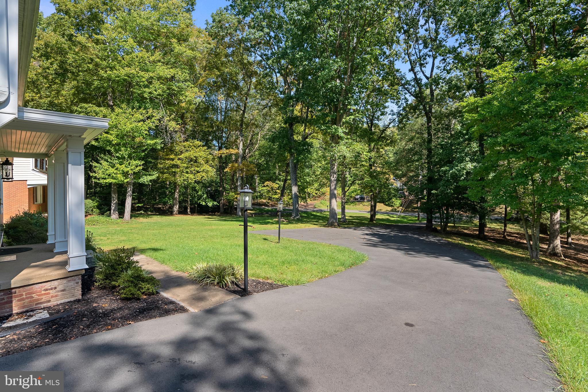 10596 Brentwood Dr