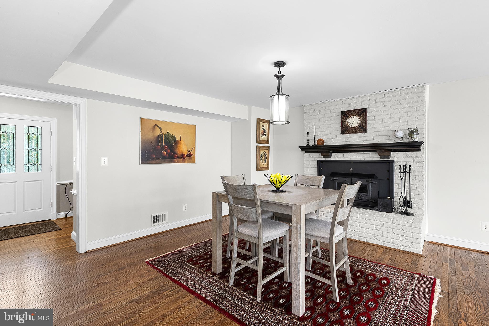 10596 Brentwood Dr