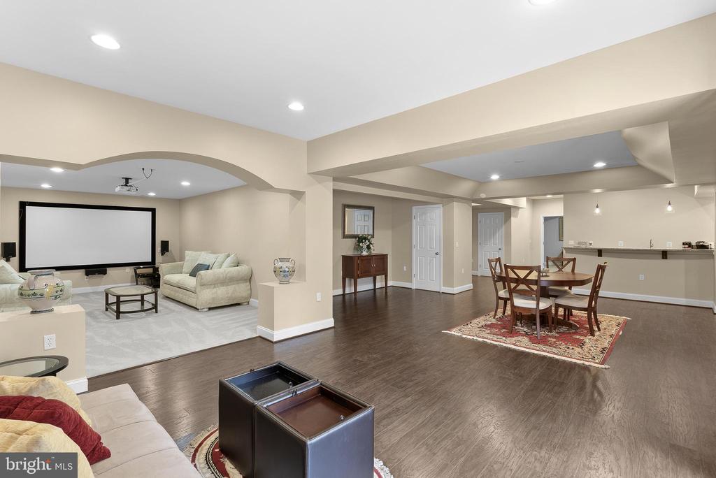 10000 Tasha Ct