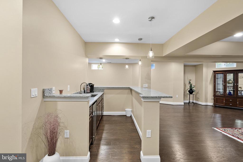 10000 Tasha Ct