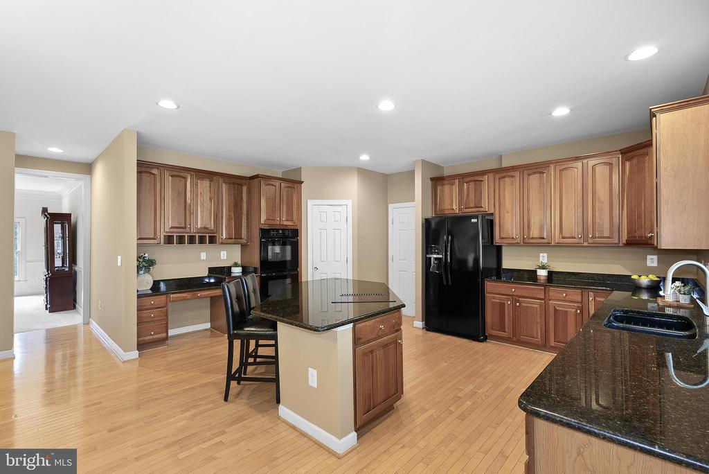 10000 Tasha Ct