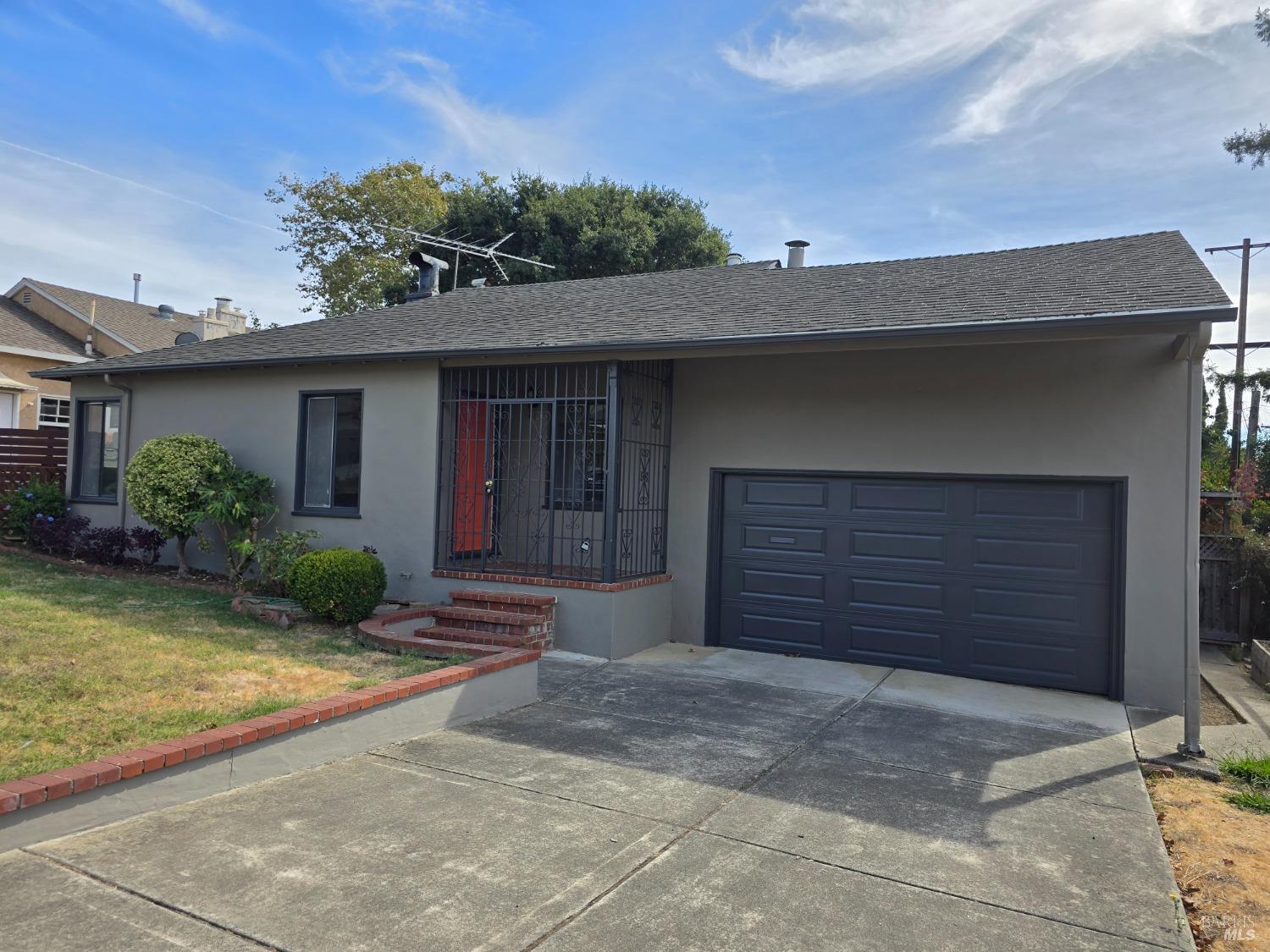 1409 Ensign Ave