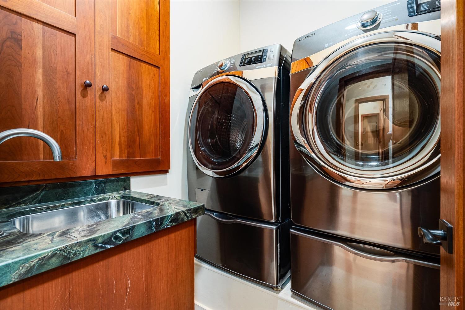 2207 Mount Veeder Rd