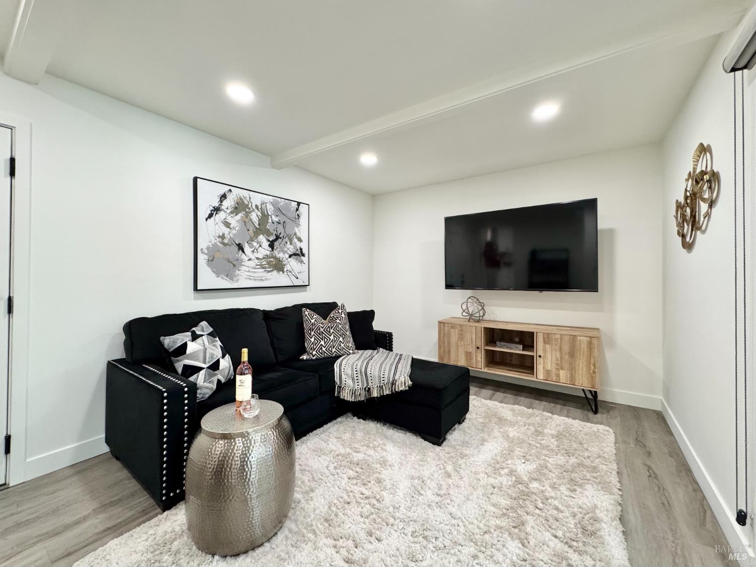 2300 W Park Ave