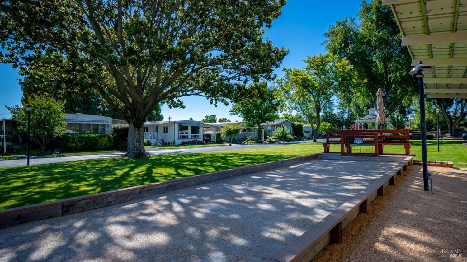 232 Daisy Dr