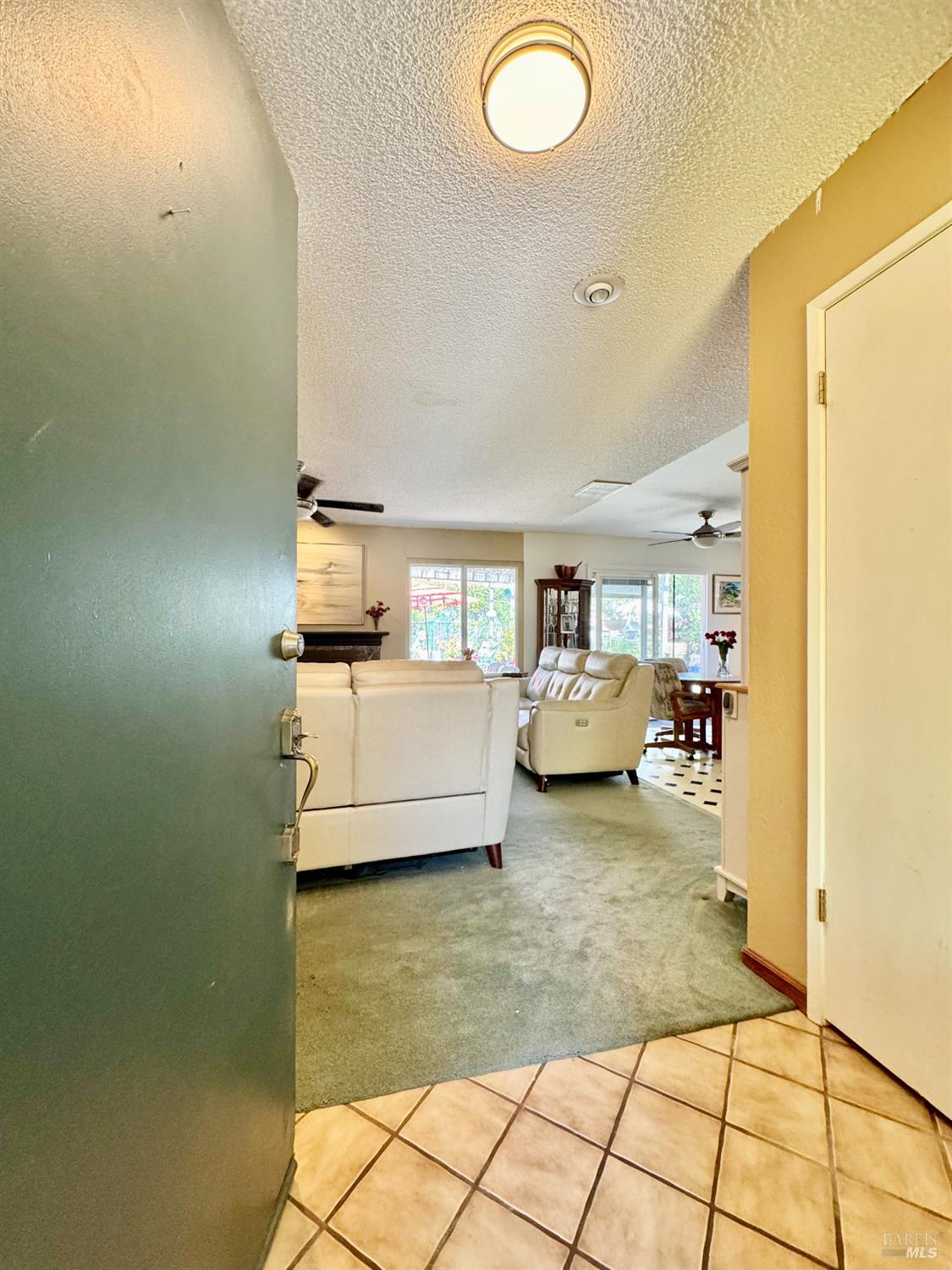 2570 Vine Hill Dr