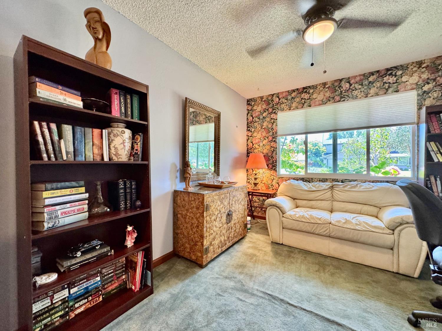 2570 Vine Hill Dr