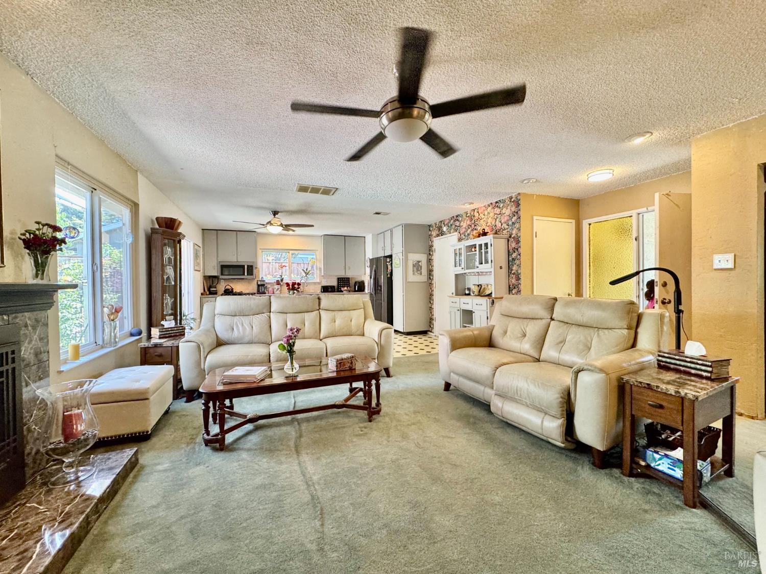 2570 Vine Hill Dr