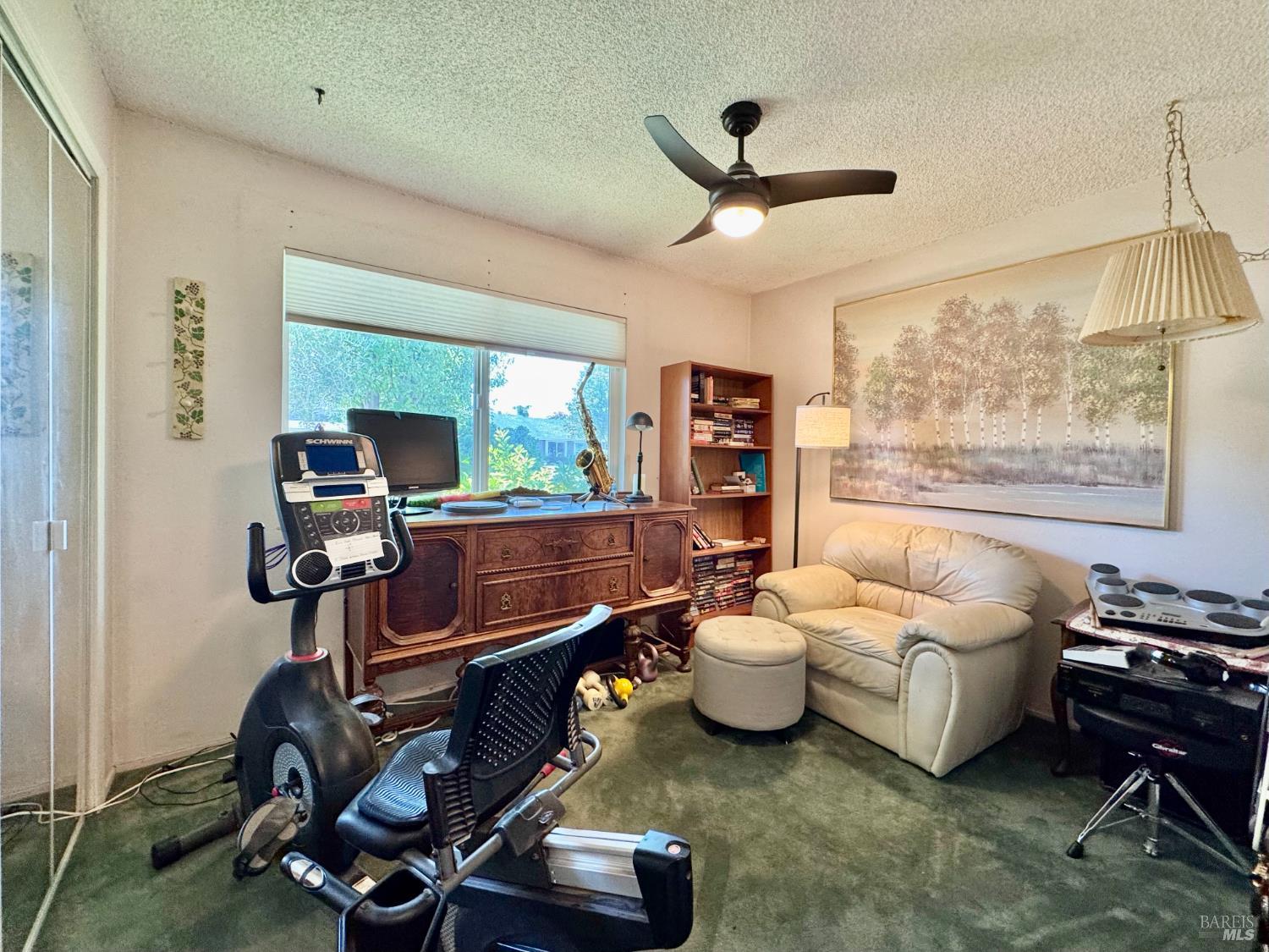 2570 Vine Hill Dr